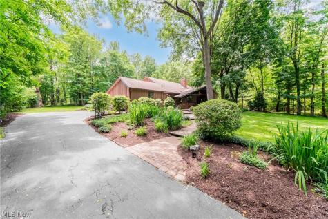 242 Springdale Lane Moreland Hills OH 44022