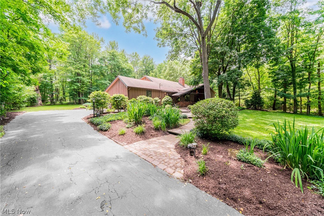 242 Springdale Lane Moreland Hills OH 44022