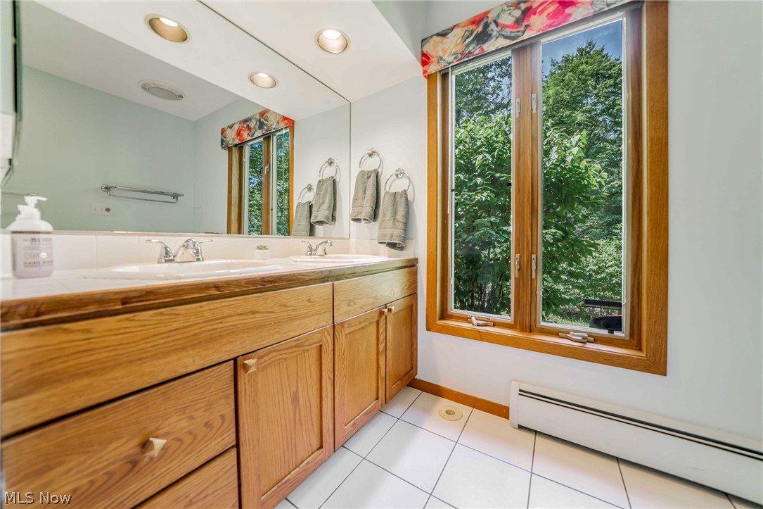 242 Springdale Lane Moreland Hills OH 44022