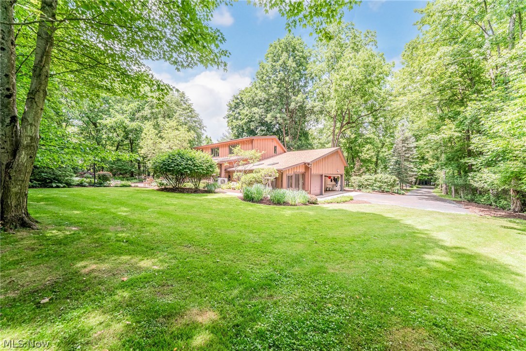 242 Springdale Lane Moreland Hills OH 44022