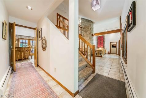 242 Springdale Lane Moreland Hills OH 44022