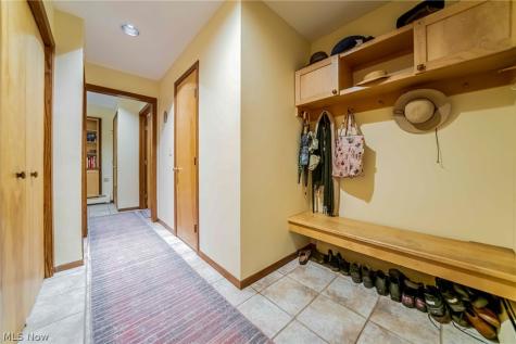 242 Springdale Lane Moreland Hills OH 44022