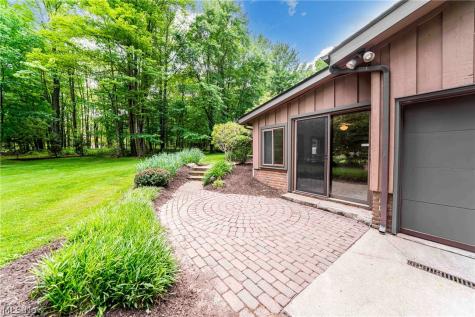 242 Springdale Lane Moreland Hills OH 44022