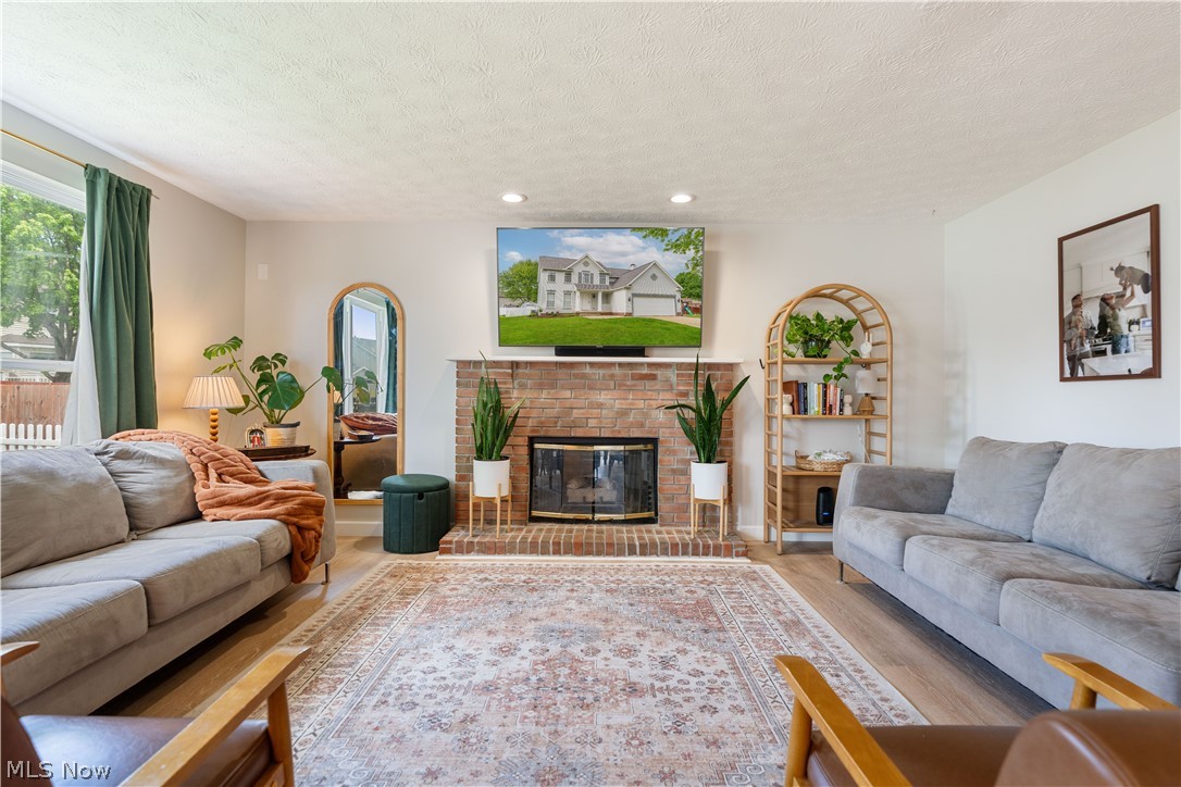 577 Colchester Court Akron OH 44319
