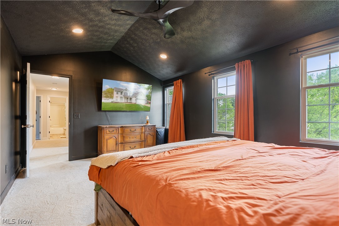 577 Colchester Court Akron OH 44319