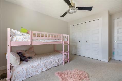 577 Colchester Court Akron OH 44319