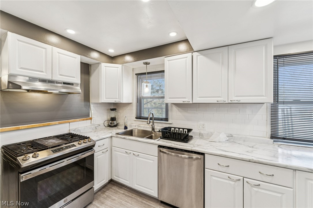 5039 Fairlawn Road Lyndhurst OH 44124