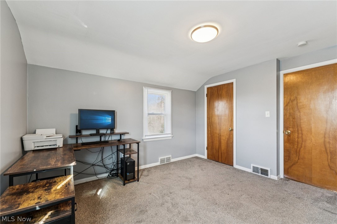 5039 Fairlawn Road Lyndhurst OH 44124