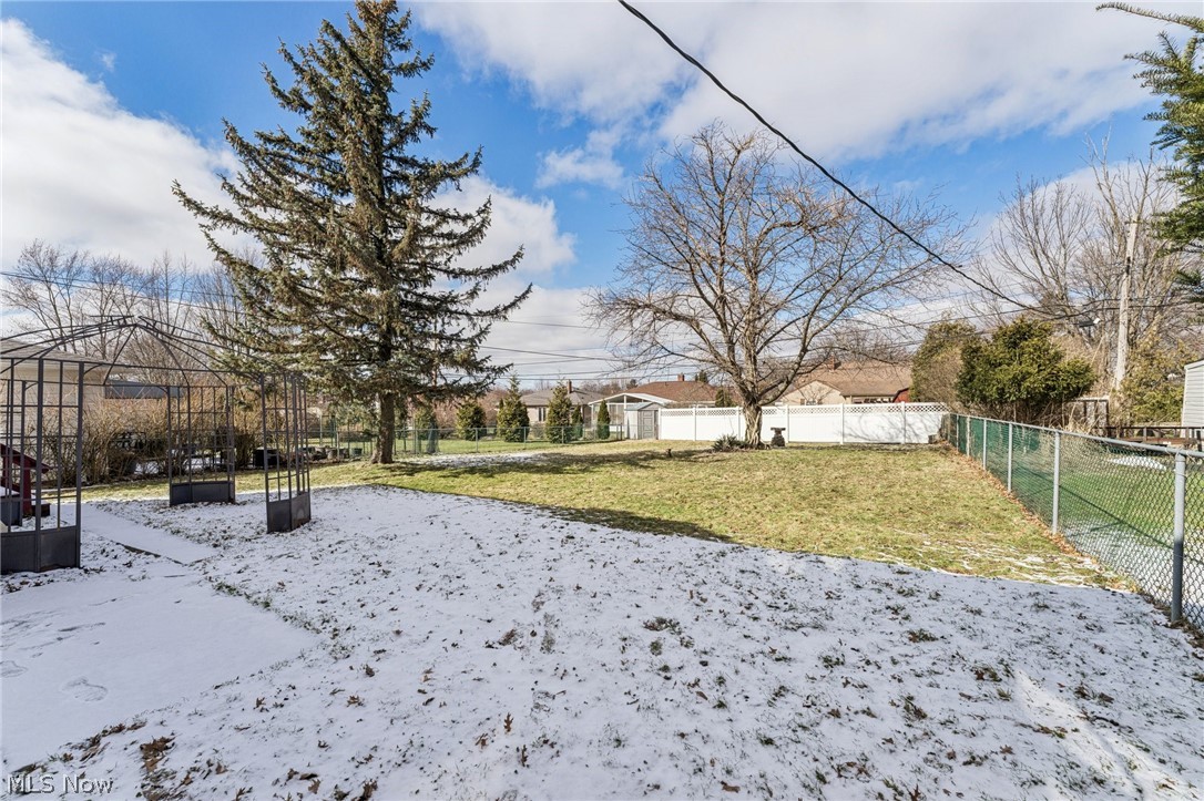 5039 Fairlawn Road Lyndhurst OH 44124