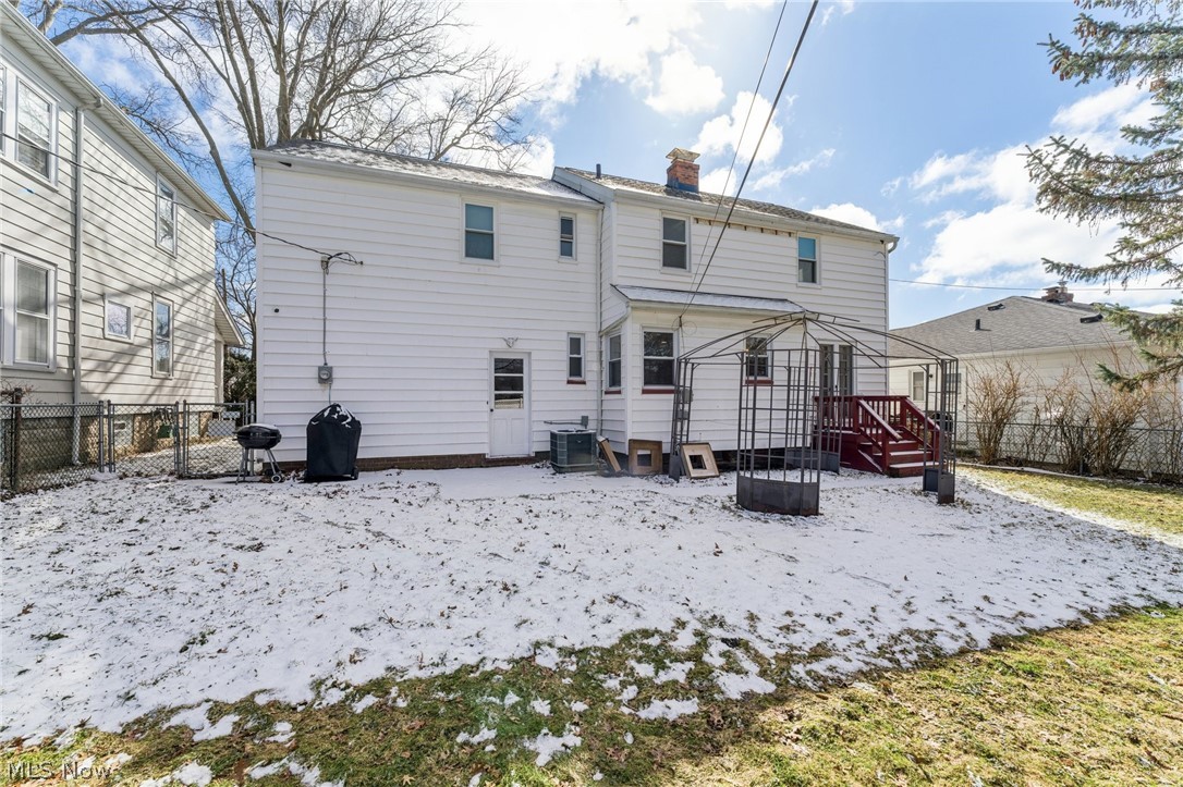 5039 Fairlawn Road Lyndhurst OH 44124
