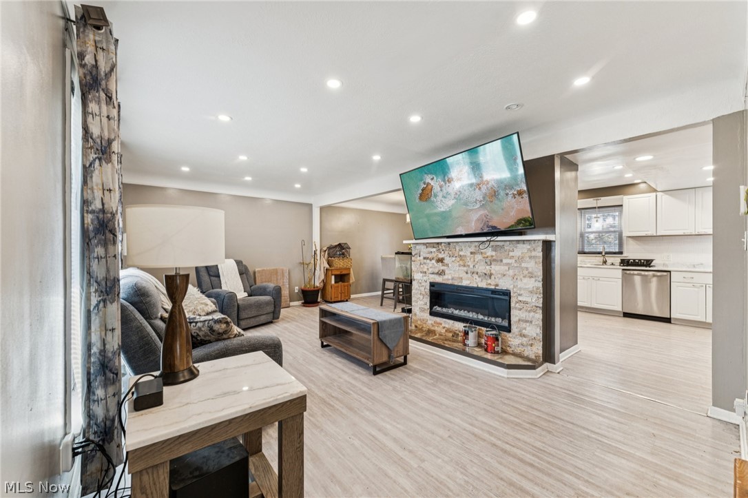 5039 Fairlawn Road Lyndhurst OH 44124