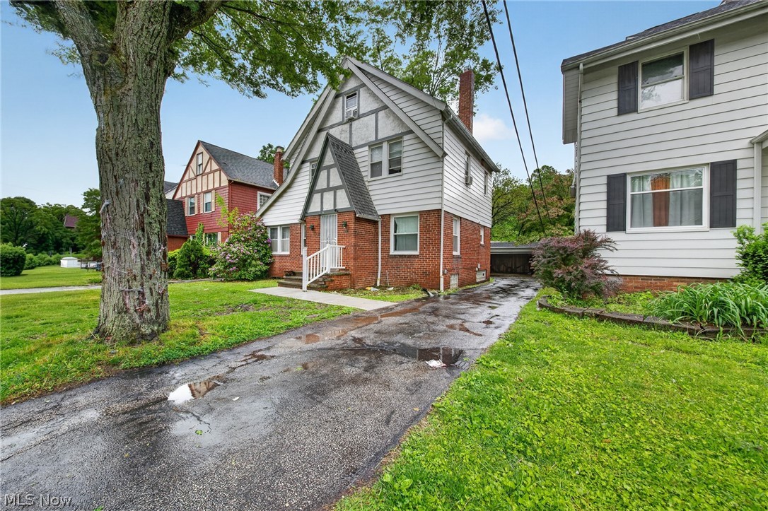 3954 Bluestone Road Cleveland Heights OH 44121