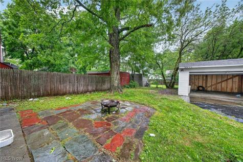 3954 Bluestone Road Cleveland Heights OH 44121