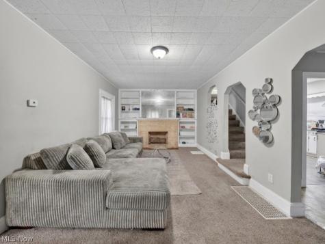 3954 Bluestone Road Cleveland Heights OH 44121