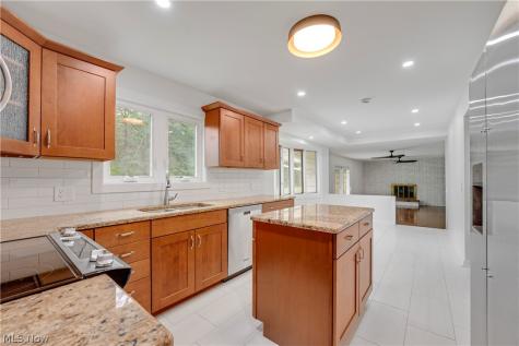33065 Arlesford Drive Solon OH 44139