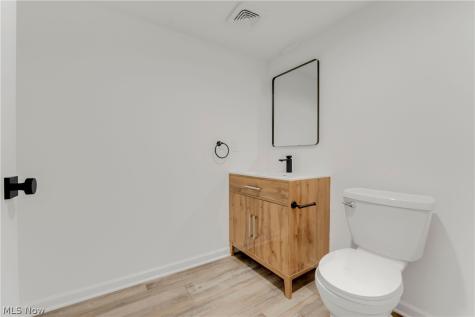 33065 Arlesford Drive Solon OH 44139