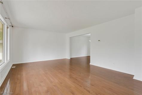 33065 Arlesford Drive Solon OH 44139