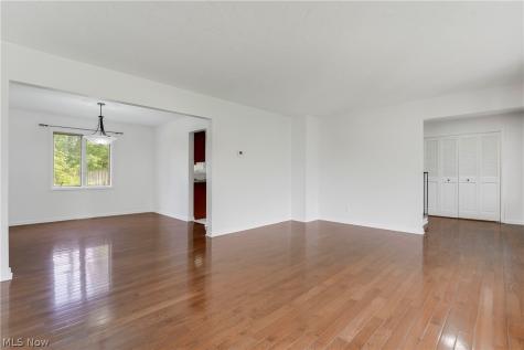 33065 Arlesford Drive Solon OH 44139