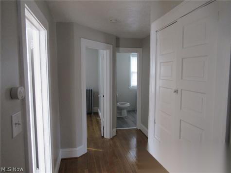 2015 Baxterly Avenue Lakewood OH 44107