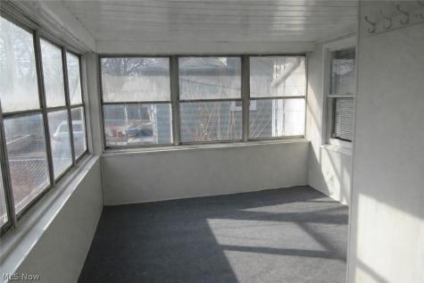2015 Baxterly Avenue Lakewood OH 44107