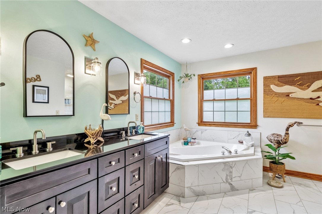 217 Indian Park Drive Tallmadge OH 44278