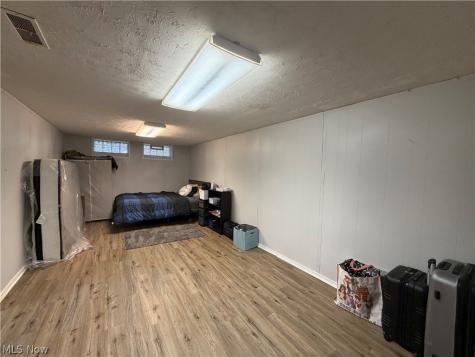 2621 Liggett Drive Parma OH 44134