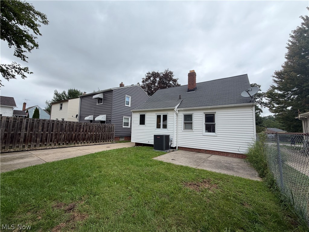 2621 Liggett Drive Parma OH 44134