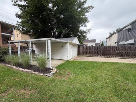2621 Liggett Drive Parma OH 44134