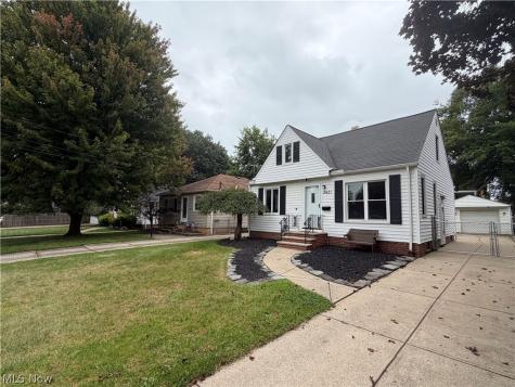 2621 Liggett Drive Parma OH 44134