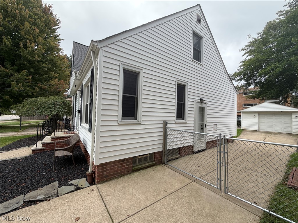 2621 Liggett Drive Parma OH 44134