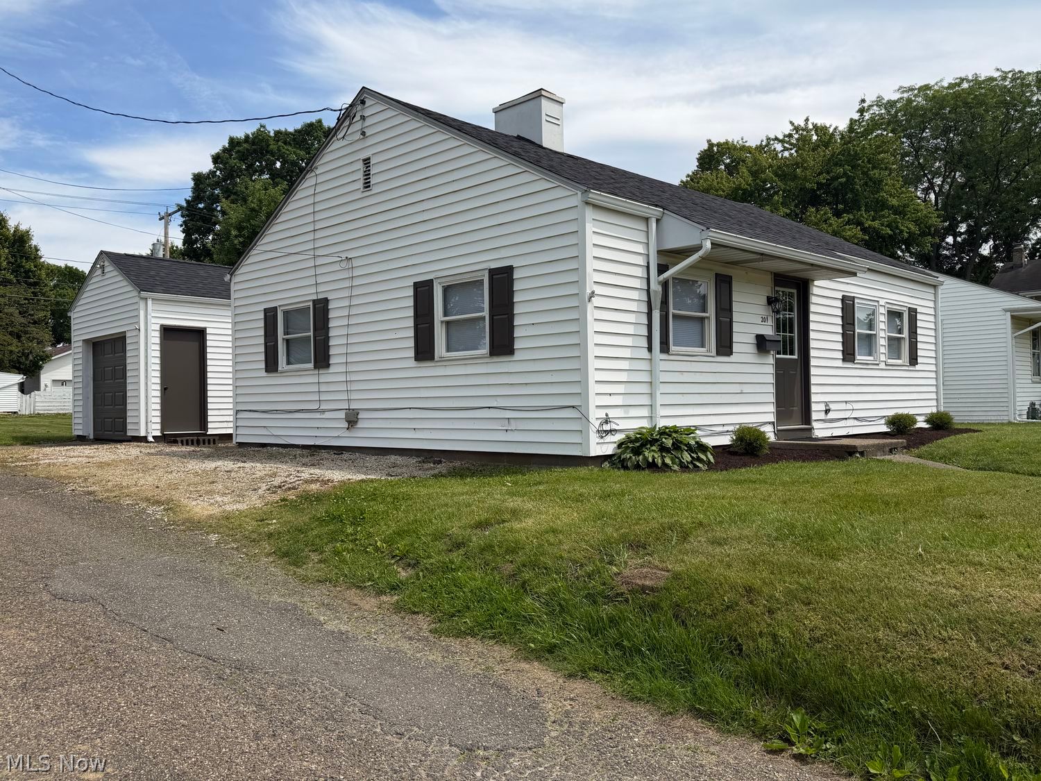 201 Union Avenue Dover OH 44622