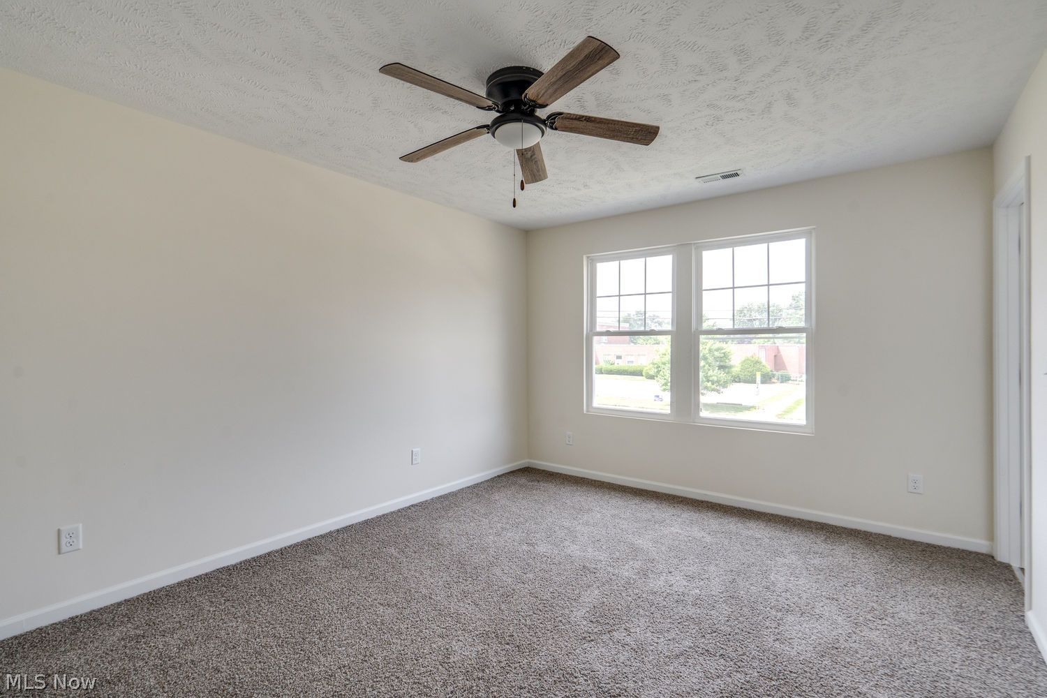 331 Abbe Road N Elyria OH 44035