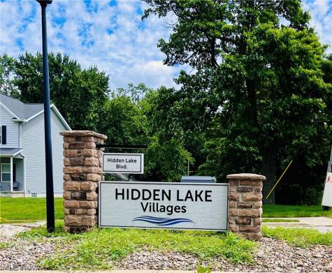 1112 Hidden Lake Boulevard Akron OH 44312