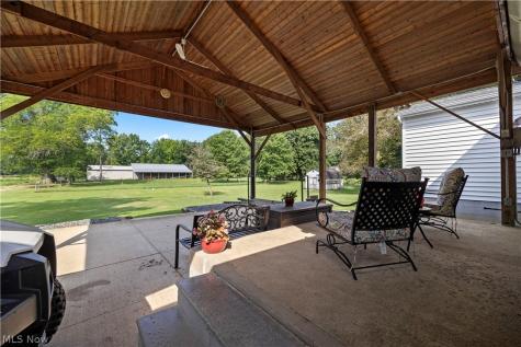 9988 W Ridge Road Elyria OH 44035