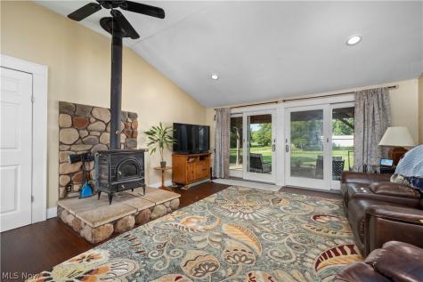 9988 W Ridge Road Elyria OH 44035