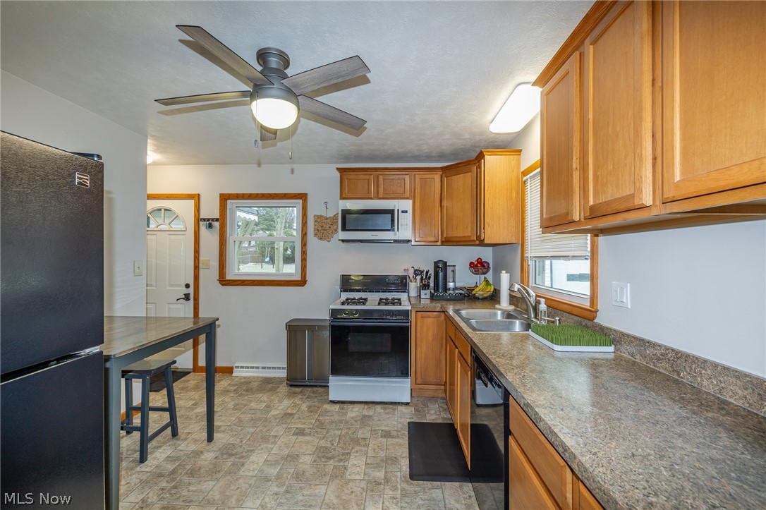 18255 Shurmer Road Strongsville OH 44136