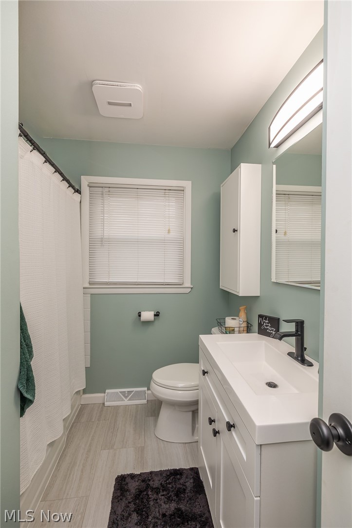 18255 Shurmer Road Strongsville OH 44136