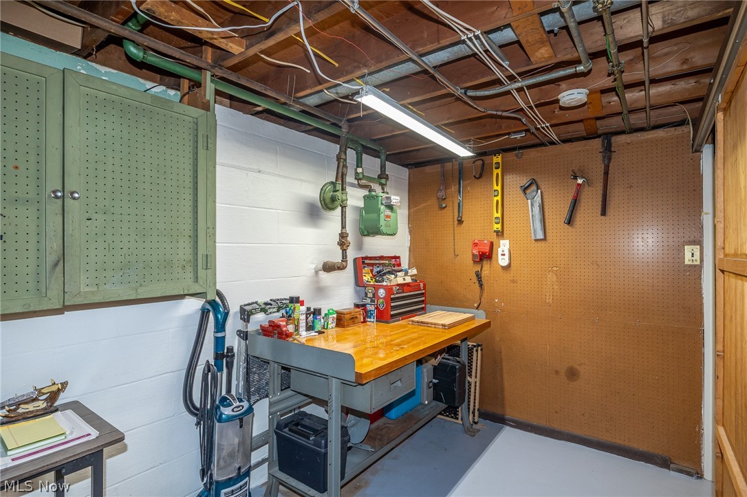 18255 Shurmer Road Strongsville OH 44136