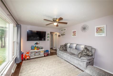 18255 Shurmer Road Strongsville OH 44136