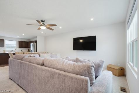 232 Cumberland Trail Seville OH 44273