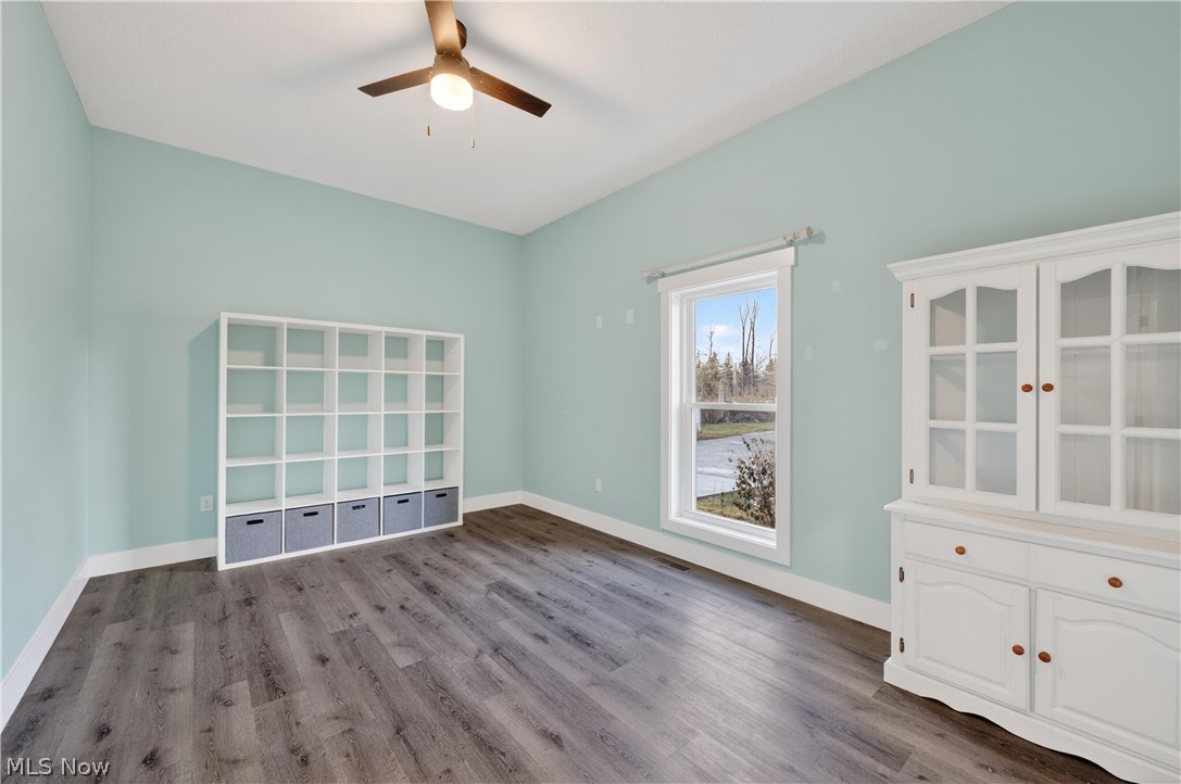 2252 Applegrove Street NE Canton OH 44721