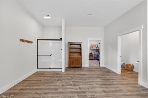 2252 Applegrove Street NE Canton OH 44721