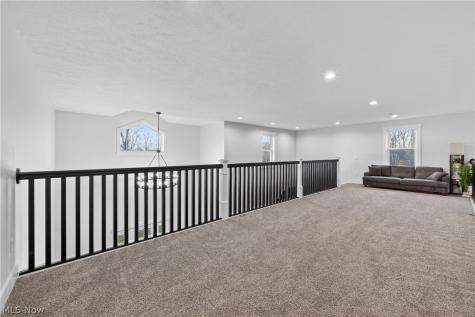 2252 Applegrove Street NE Canton OH 44721