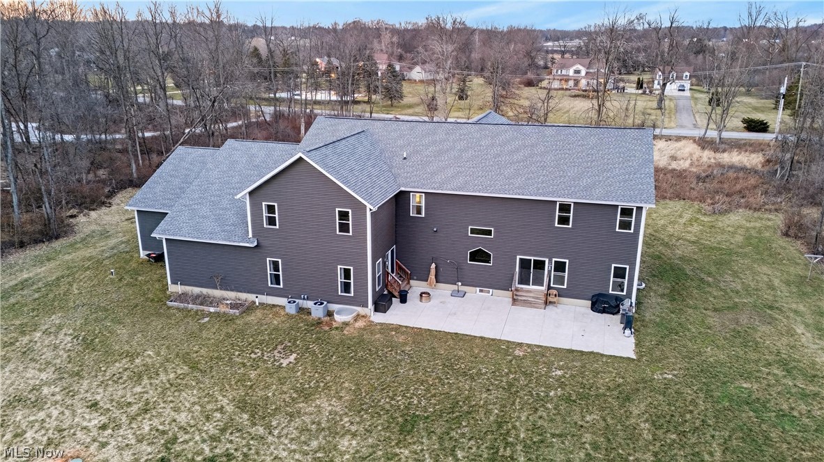 2252 Applegrove Street NE Canton OH 44721