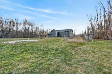 2252 Applegrove Street NE Canton OH 44721