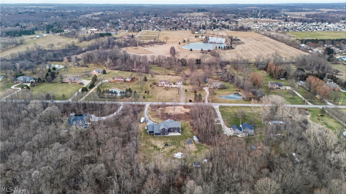 2252 Applegrove Street NE Canton OH 44721