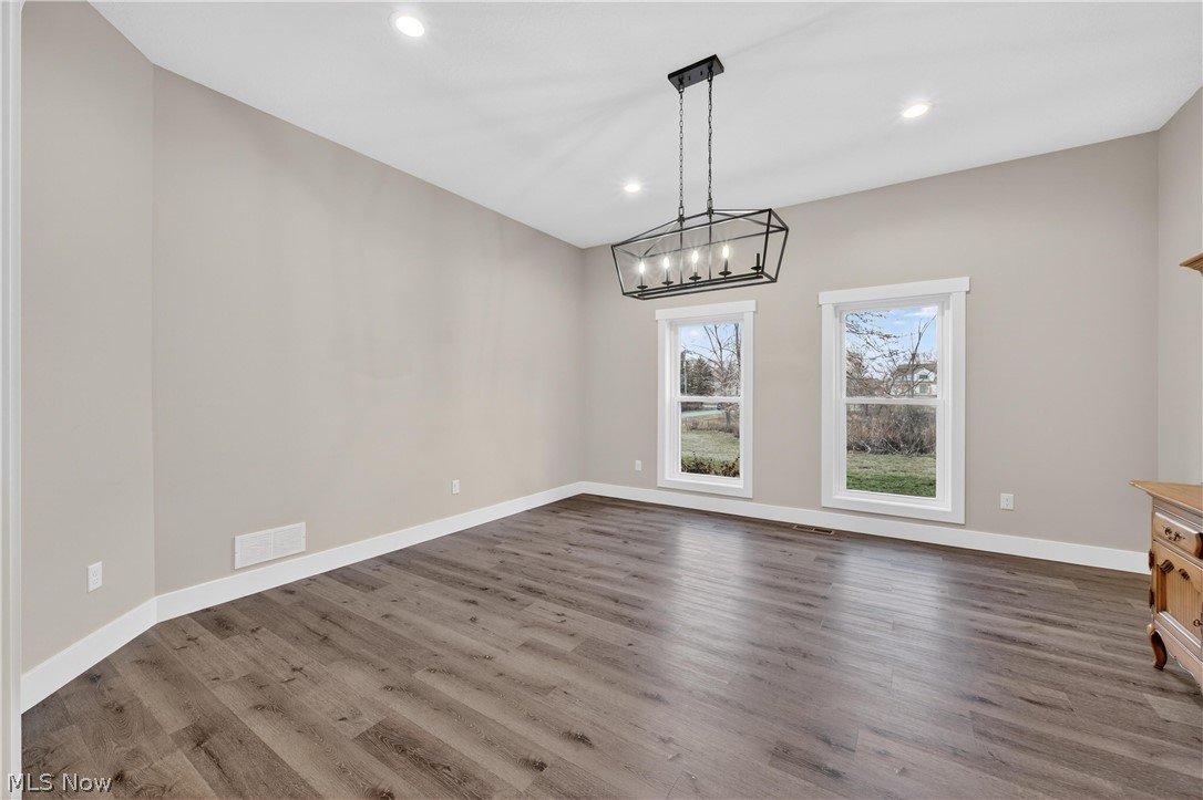 2252 Applegrove Street NE Canton OH 44721