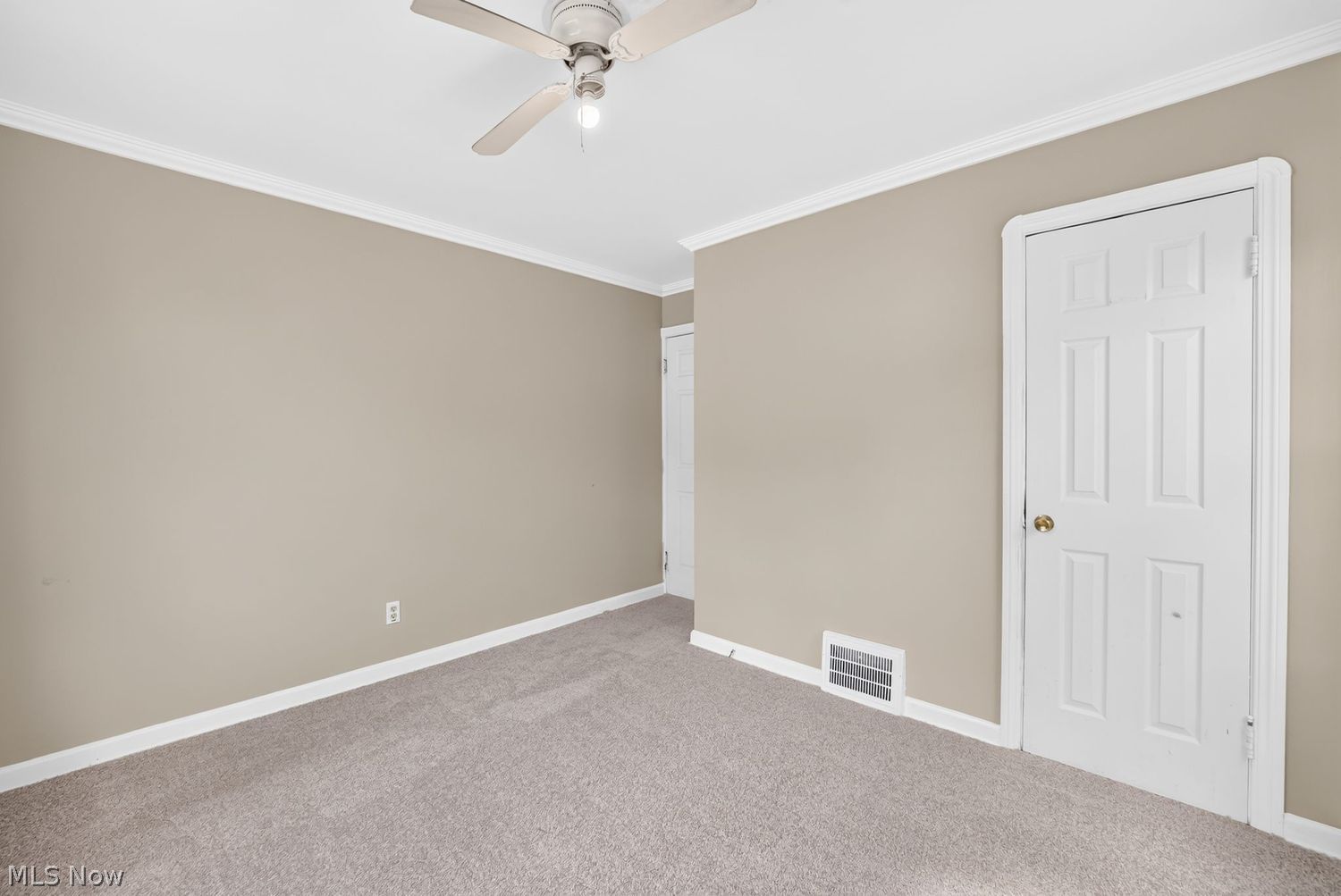 13513 Astor Avenue Cleveland OH 44135
