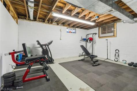 122 37th Street SW Canton OH 44706
