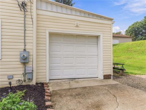 122 37th Street SW Canton OH 44706